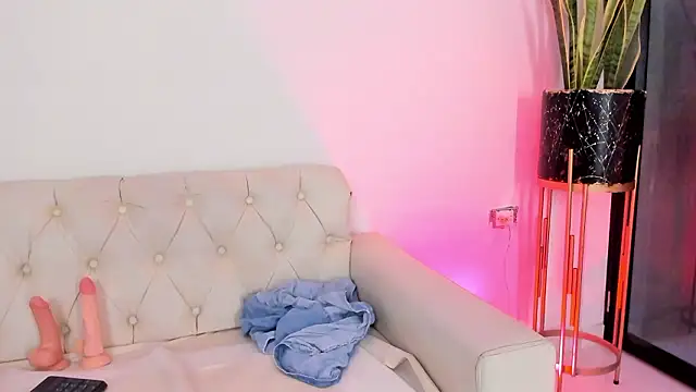 liorah wolf online show from 02-28-26, 09:05