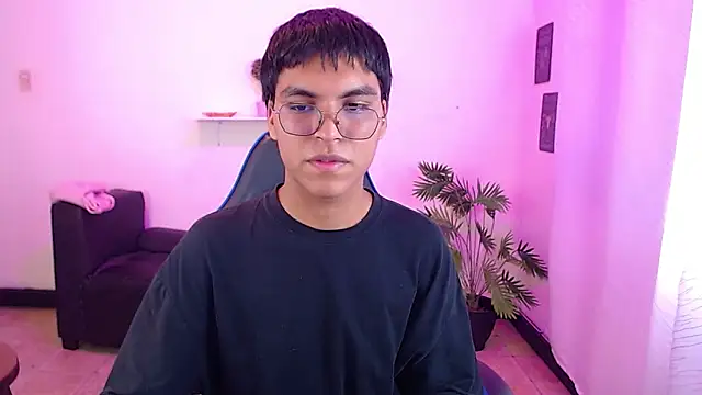 Maecum18 online show from 04-13-26, 10:15