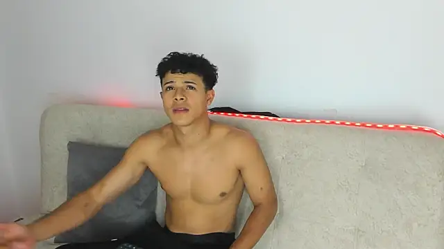  Alex Colton online show from 03-08-26, 02:15