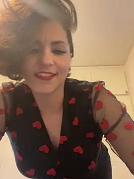 Snapshot of eva_luz chatting on 05-14-26, 05:09 eva luz online show from 05-14-26, 05:09