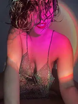 Snapshot of eva_luz chatting on 05-21-26, 06:37 eva luz online show from 05-21-26, 06:37
