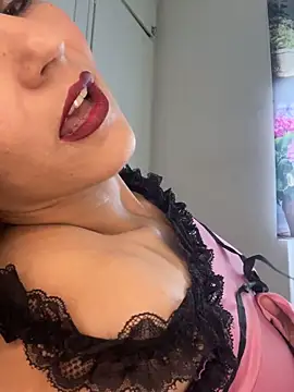 Snapshot of eva_luz chatting on 05-29-26, 01:53 eva luz online show from 05-29-26, 01:53