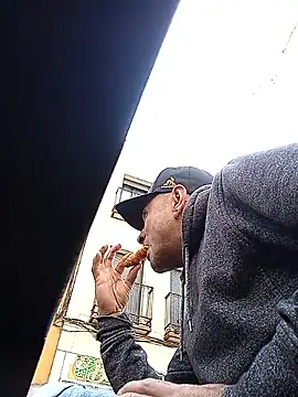 yoahotpetrafiery online show from 04-03-26, 01:09