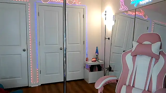 JazmineFoxx online show from 05-07-26, 08:14