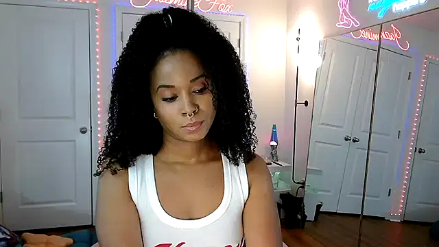 JazmineFoxx online show from 05-28-26, 04:59