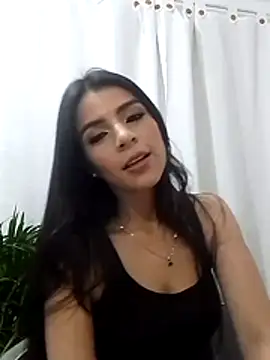 EvaMiranda online show from 06-11-26, 04:10