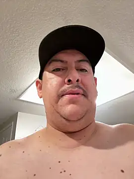 Snapshot of Skizm1986 chatting on 02-21-26, 05:19 Skizm1986 online show from 02-21-26, 05:19