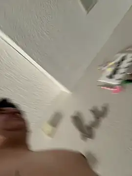 Snapshot of Skizm1986 chatting on 03-04-26, 10:16 Skizm1986 online show from 03-04-26, 10:16