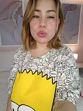 Kennya Rodriguez online show from 10-22-25, 04:35