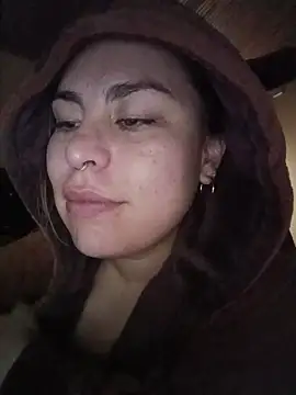 Kennya Rodriguez online show from 11-16-25, 08:03