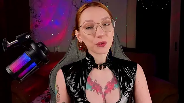 Vamp Mila online show from 04-28-26, 06:13