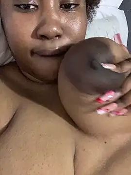 MeekyCurvyAss online show from 04-23-26, 10:58