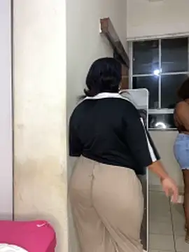 MeekyCurvyAss online show from 05-22-26, 08:14