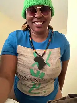 MeekyCurvyAss online show from 07-01-26, 12:40