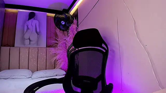 GemmaBrown online show from 04-01-26, 01:41