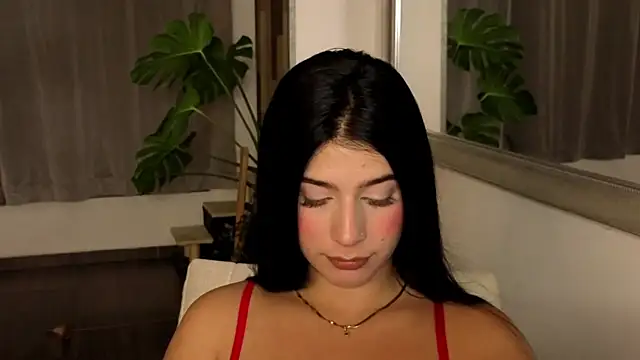 Snapshot of _HannahFox_ chatting on 05-22-26, 12:29 HannahFox online show from 05-22-26, 12:29