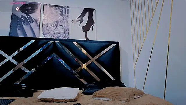 Zoe-yanin online show from 04-18-26, 07:58