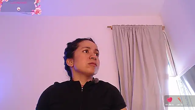 chiarafustox online show from 02-05-26, 08:02