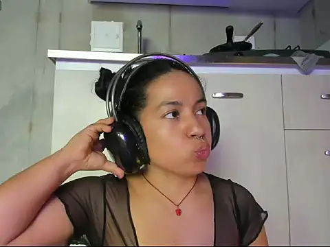chiarafustox online show from 07-16-26, 09:43