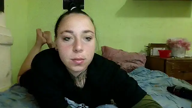 Snapshot of MillaSourety chatting on 07-18-26, 09:18 MillaSourety online show from 07-18-26, 09:18