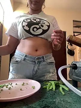 kavyababy00 online show from 03-06-26, 06:54