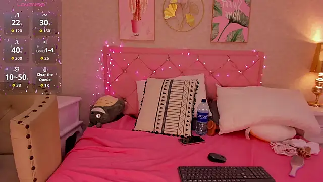 dolly kitter online show from 05-14-26, 11:44