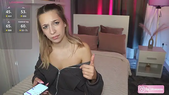 LilaaBlossom online show from 02-13-26, 04:25