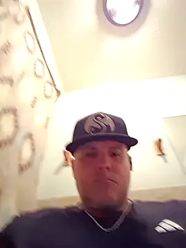 Snapshot of Flyrock69 chatting on 04-14-26, 07:36 Flyrock69 online show from 04-14-26, 07:36