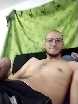 Snapshot of Camilo1826 chatting on 04-07-26, 04:07 Camilo1826 online show from 04-07-26, 04:07