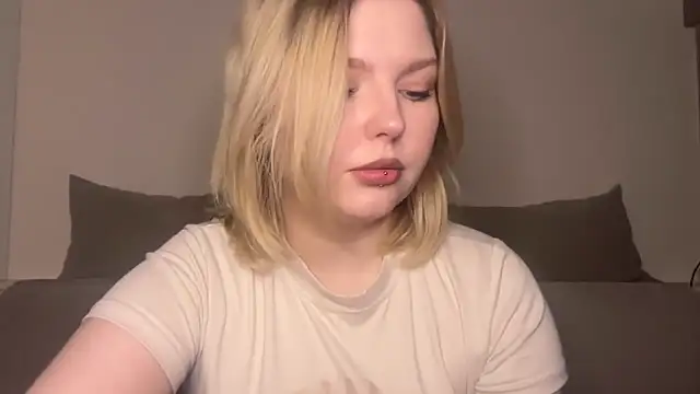 Ophelia Ritz online show from 03-07-26, 09:56