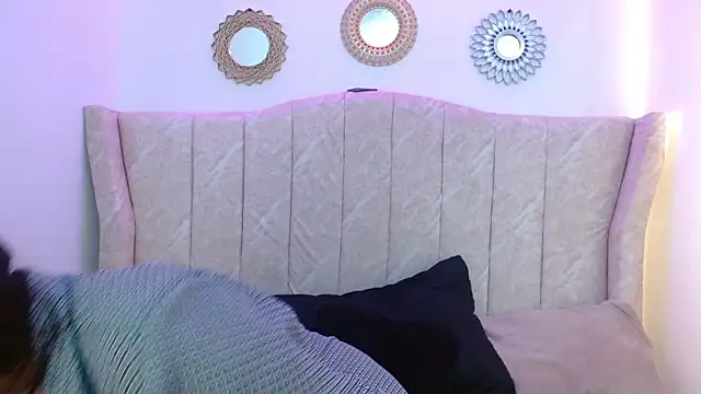 Iris bloom69 online show from 02-27-26, 12:27