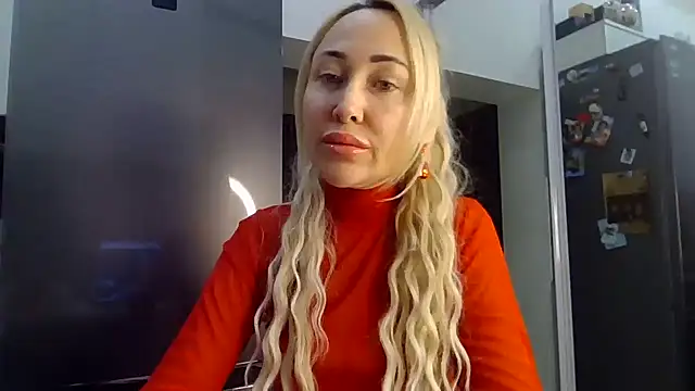 NanaGold2992 online show from 02-08-26, 03:54