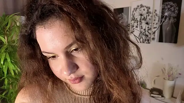 Lili Torin online show from 02-15-26, 01:41