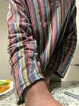 makemestayhard online show from 06-25-26, 12:21