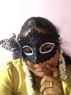 Snapshot of Tamil_Shalini12 chatting on 03-18-26, 04:43 Tamil Shalini12 online show from 03-18-26, 04:43