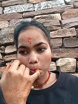 Sunali Bendre online show from 04-14-26, 12:38