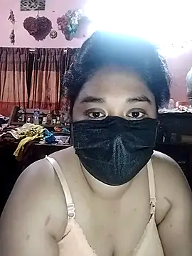 x -hot online show from 02-18-26, 10:55