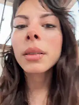 Isalove99 online show from 04-07-26, 01:22