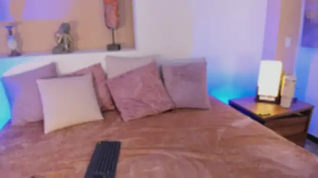 xiomara cortes online show from 02-10-26, 07:51