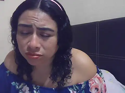 Snapshot of DalilahMx chatting on 07-09-26, 01:09 DalilahMx online show from 07-09-26, 01:09