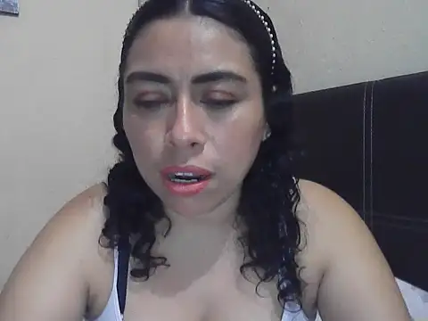 Snapshot of DalilahMx chatting on 07-22-26, 02:36 DalilahMx online show from 07-22-26, 02:36