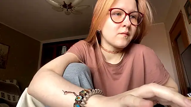 LaureenVielma online show from 04-19-26, 07:40