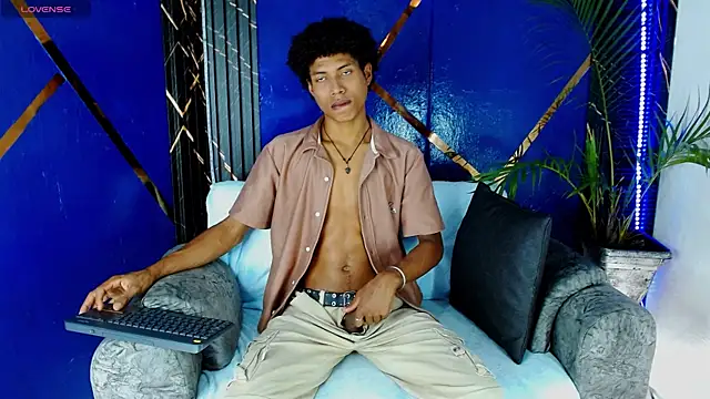 Walkers05 online show from 05-13-26, 05:10