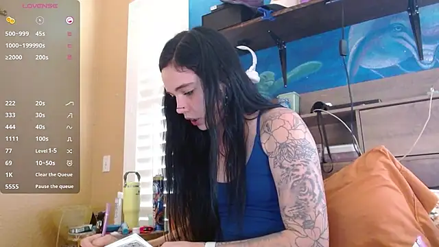 ahungkittykat online show from 04-21-26, 09:50