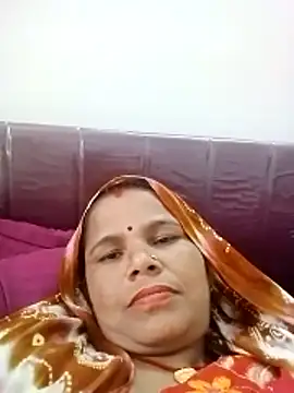 Snapshot of Pooja_sahu chatting on 06-19-26, 06:29 Pooja sahu online show from 06-19-26, 06:29
