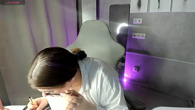 Valery Grand online show from 02-21-26, 01:17