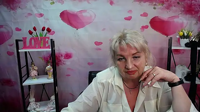 Snapshot of RenataDaster chatting on 05-09-26, 05:07 RenataDaster online show from 05-09-26, 05:07