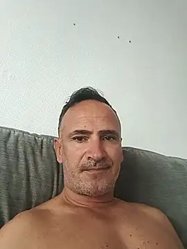 Snapshot of bobo672 chatting on 04-27-26, 05:49 bobo672 online show from 04-27-26, 05:49