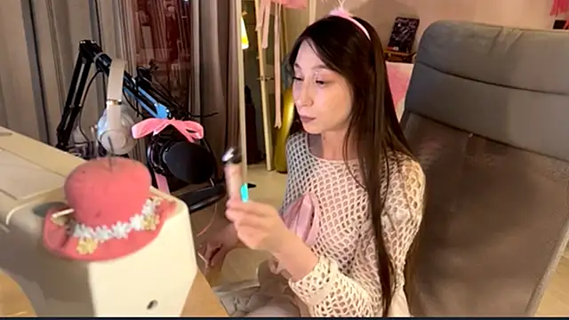 karinasun online show from 02-25-26, 05:33