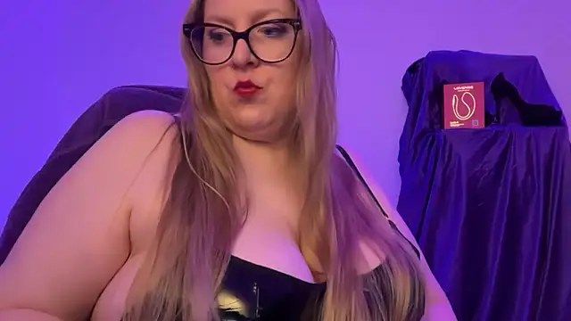 MissCharlotteXx online show from 04-11-26, 01:54
